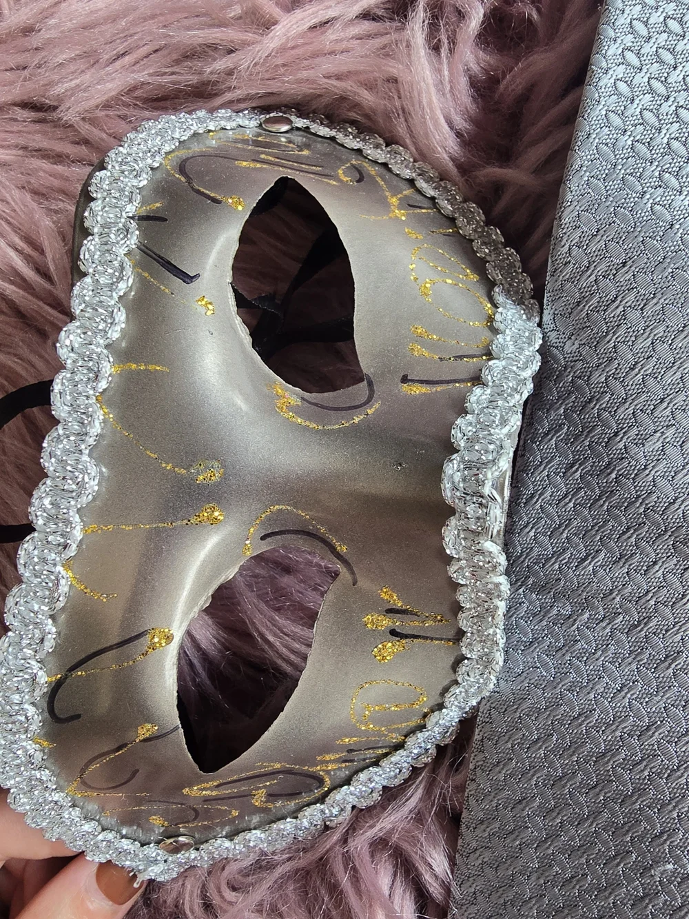 Silver Textured Tie And Mask For Special Moments